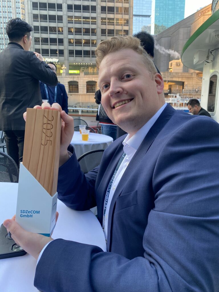 EMEA Awards Stibo Systems mit Business Unit Manager Daniel Birkenbeil